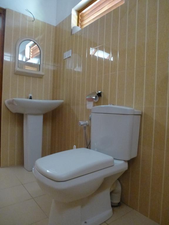 High Park Hotel Nilaveli Zewnętrze zdjęcie